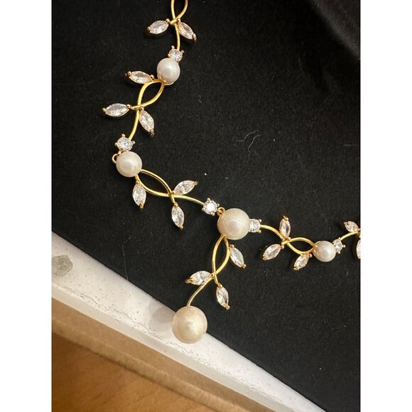 MEEDOZ pearl gold tone Jewelry Set Pendant Necklace and Dangle Earring - Picture 5 of 9